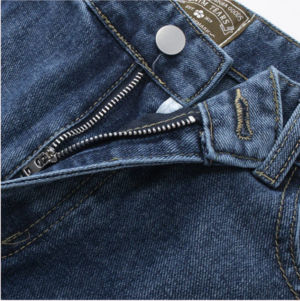 DENIM TEAR Jeans